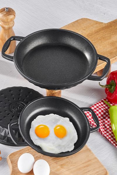 Taç Bella Casting 3 Piece Pan and Sauce Set