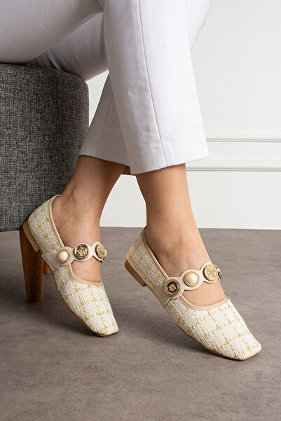 Miss Ezze حذاء باليرينا نسائي كاجوال بتفاصيل إكسسوار بإبزيم من Bully