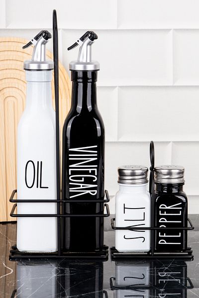DNS HOME 500Ml/85Ml Kitchen Kit with Metal Lids - Set of 4 Set of 2 Glass Oil Pots and Salt Shakers