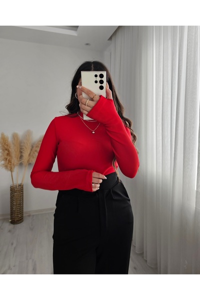 inci boutique Kadın Kırmızı Parmak Geçmeli Çıtçıtlı Basic Body Bluz