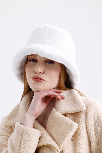nord arc White Winter Women's Vegan Fur Plush Bucket Bucket Hat