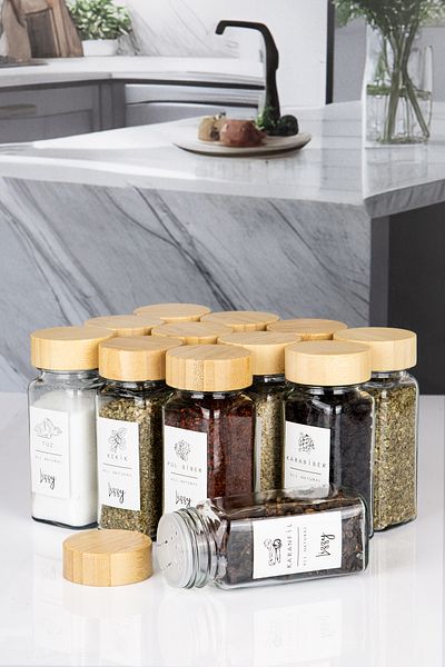naturelove Square Glass Spice Rack Set with Bamboo Lid 12 Pieces - Label Gift