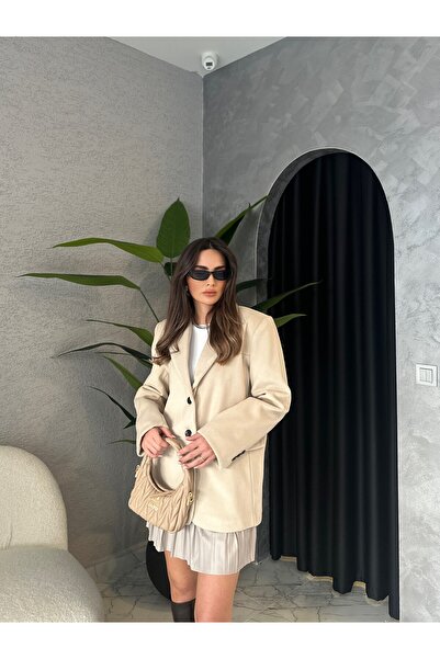 By Merve Darende Dokulu Kaşe Blazer Ceket