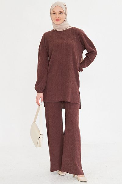 armonika Set din două piese hijab cafea pentru femei - decolteu zero, mâneci elastice și pantaloni cu fante laterale ARM-25K 001109