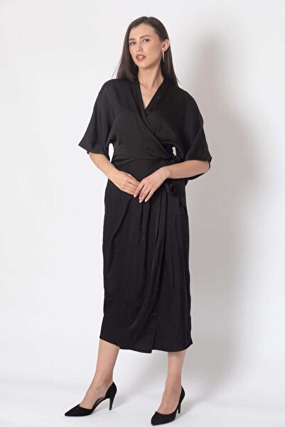 mica Solid Color Short Sleeve Midi Dress