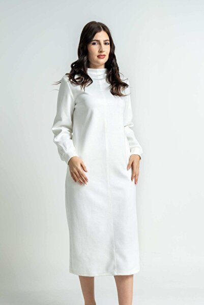 mica فستان ميدي سادة بأكمام طويلة ورقبة عالية