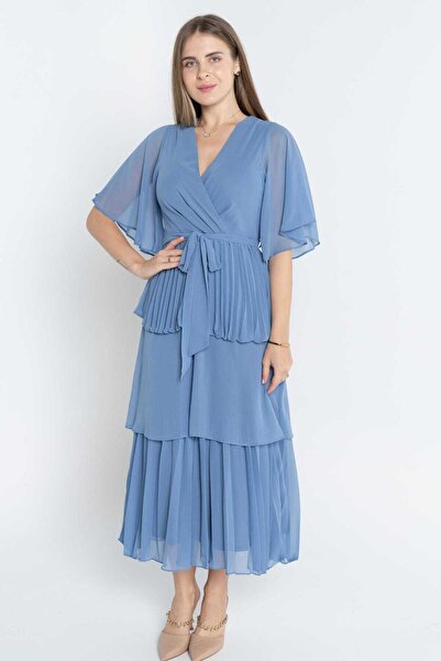 mica فستان ميدي بأكمام قصيرة