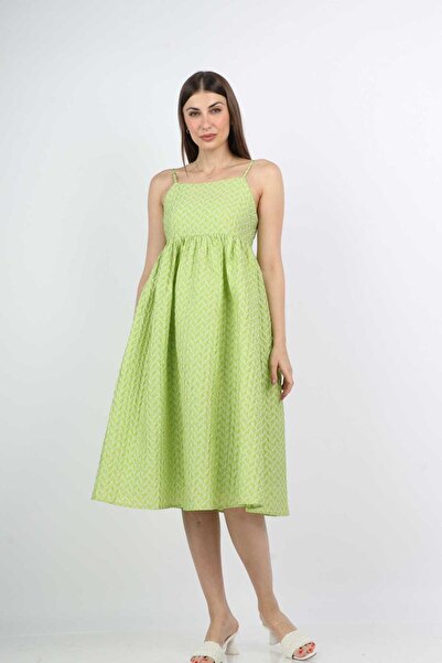 mica فستان ميدي بحزام عريض وخصر مرتفع بدون أكمام