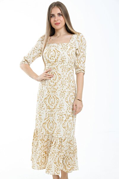 mica Slim Fit Maxi Dress with 3/4 Sleeves and Square Neckline