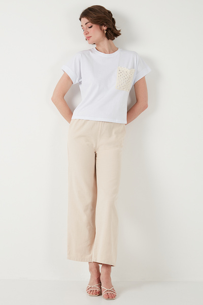 Lela Μπλουζάκι από βαμβακερό μονό τσέπη με κανονική εφαρμογή με λαιμόκοψη 5865818