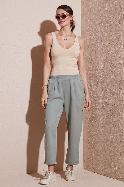 Lela Slim Fit Normal Waist Pipe Leg Pants Pants 668Yp5372