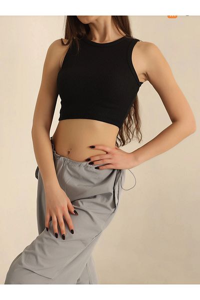 Rabi Shine Rabi Shine Crop Athlete