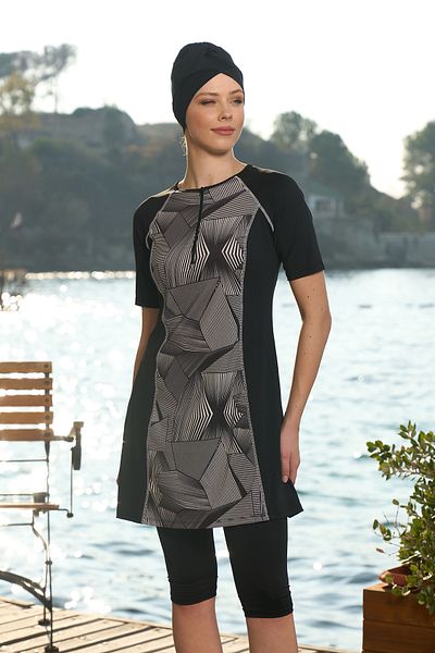 REMSA Semi-Closed Short Sleeve Black Swimsuit - 24823