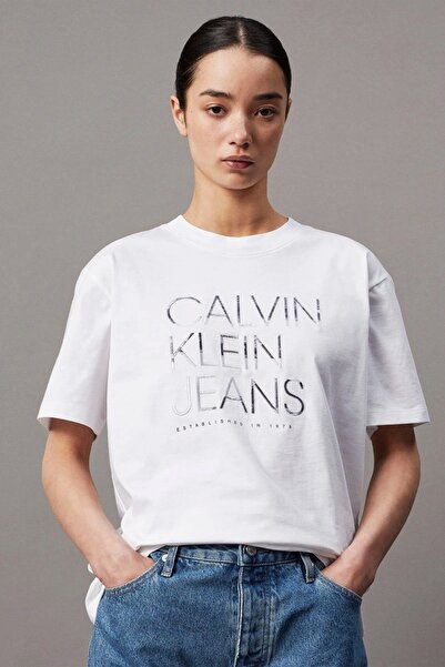 Calvin Klein Kadın Beyaz Kısa Kollu Tişört