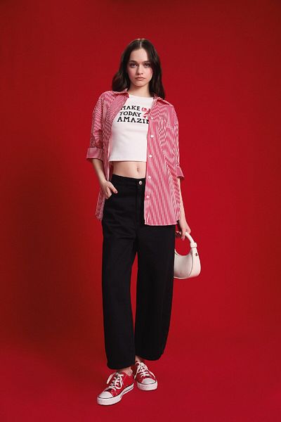 DeFacto Valentinstag-Oversize-Langarmshirt aus Popeline mit breiter Passform und Streifen E2205ax25sp