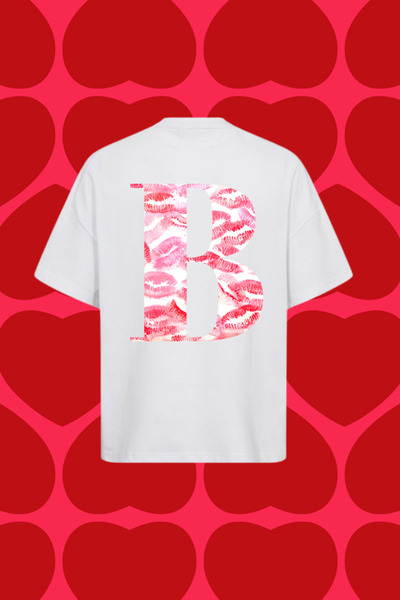 Dupe Design ÖPÜCÜKLÜ B HARFİ BASKILI OVERSIZE T-SHIRT