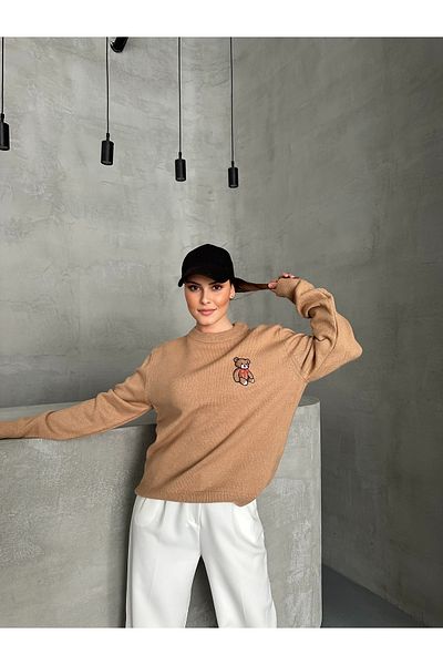 Elilook Дамски плетен пуловер с бродирано плюшено мече