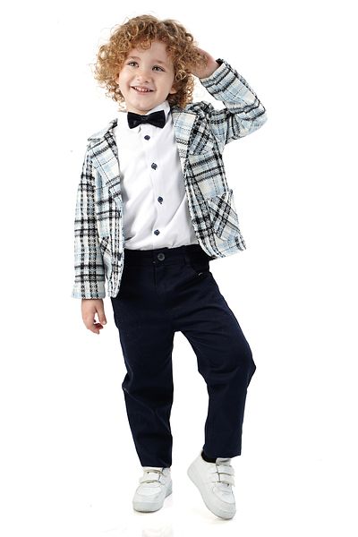 Merdia Boy's 4-Piece Suit Plaid Jacket, White Shirt, Bow Tie and Pants