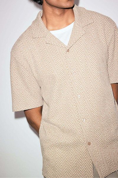 H&M Regular Fit Herringbone-weave resort shirt