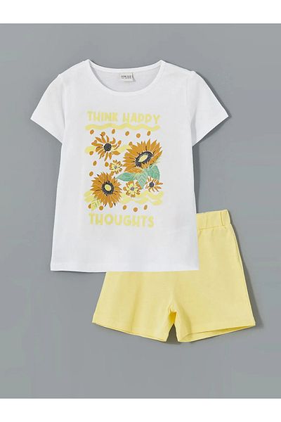 LC Waikiki Lcw Eco White Crew Neck Girls T-Shirt and Shorts