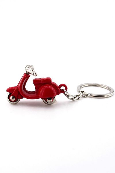 Solfera Vespa Red Scooter - Metal Keychain Kc169