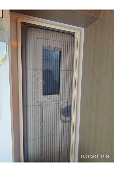 PLASTLİNE KARAVAN KAPI SİNEKLİK