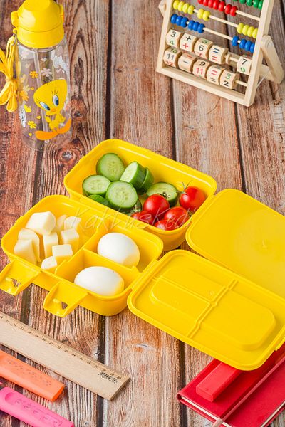 KaktüsKedi 4 Compartment Food Storage Water Bottle - Kids Lunch Box Set Tweety