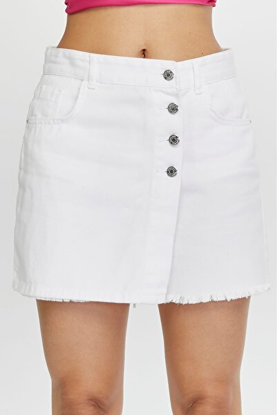 Pelin White Skbeyaz: There Is Feather Mash on the Bad Cloth Label