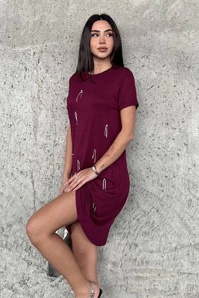 Ded COLLECTION Rochie de damă cu mânecă scurtă, cu lanț în față și cu detalii de piatră, din țesătură modal, până la genunchi