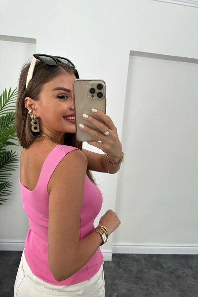 Butik'den Thick Strap Square Neck Summer Crop Blouse