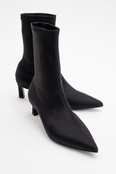 LuviShoes Γυναικείες μπότες με λεπτό τακούνι LEWIN Μαύρες Stretch μυτερές μύτες