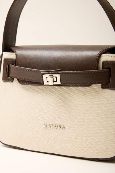 Manuka Hnědá plátěná mini taška - s detailem pásku