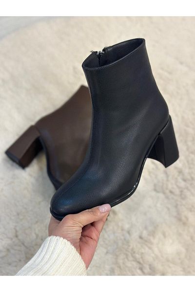 Pine Cone Women Boots