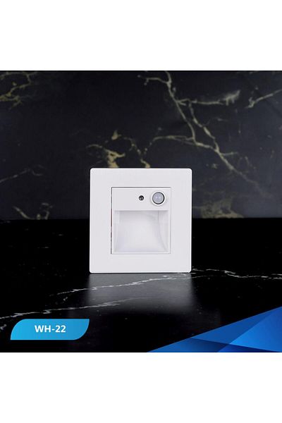 Btm Motion sensor with white wooden piano lighting -3 pieces