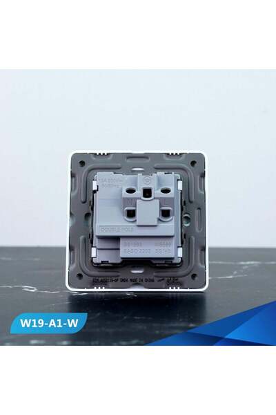 Btm مقبس 13 أمبير بمفتاح أبيض ملتوي - 3 قطع