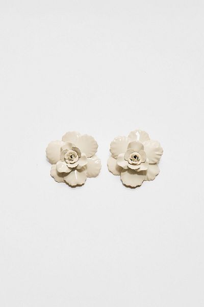 Stradivarius Contrast metal flower earrings