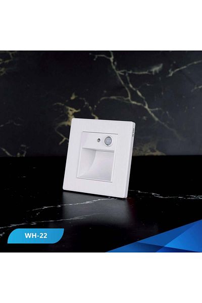 Btm Motion sensor with white wooden piano lighting -3 pieces
