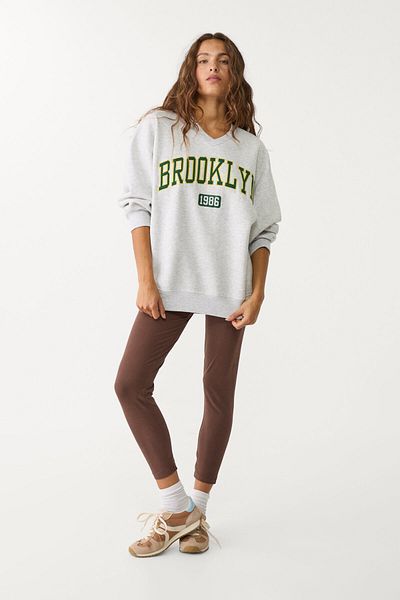 Stradivarius Embroidered oversize sweatshirt