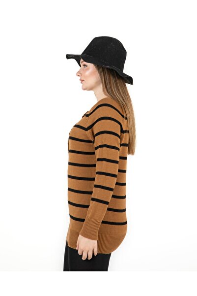 Sortie Wide Placket Striped Collar Soil Sweater