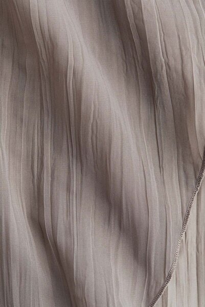 H&M Overlock-detail crinkled top