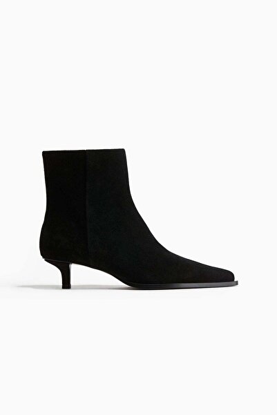 H&M Pointed suede ankle boots
