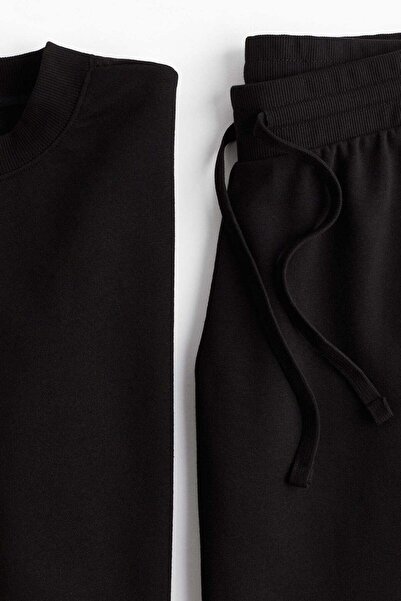 H&M 2-piece sweatshirt set