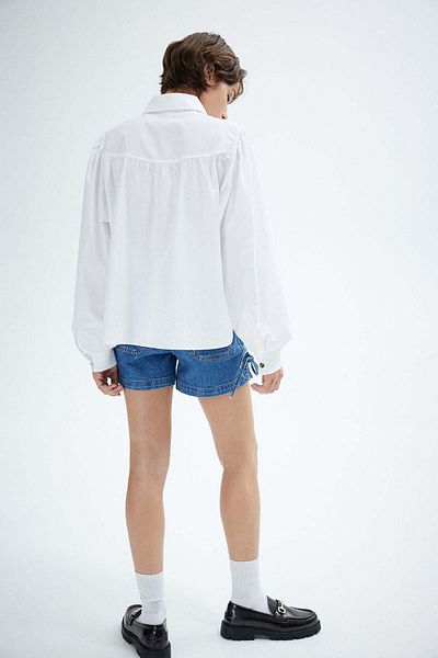 H&M Balloon-sleeved blouse