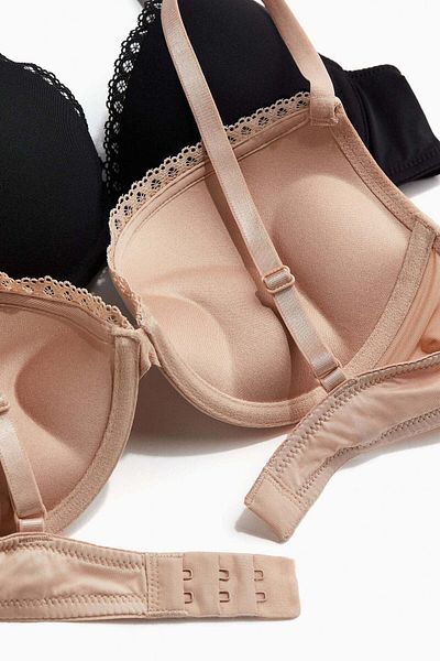 H&M عبوتان من حمالات الصدر فائقة الدفع من الألياف الدقيقة