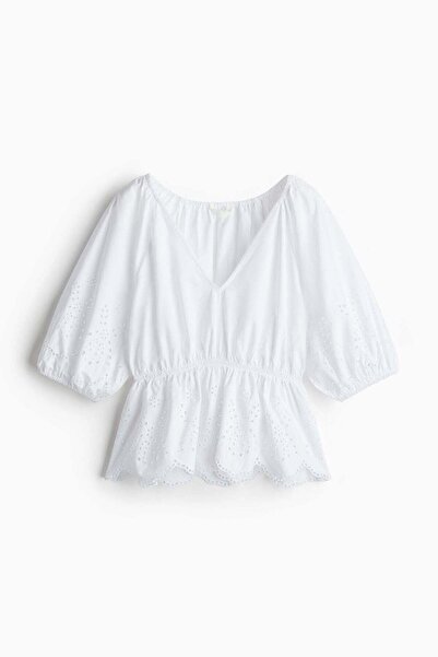 H&M بلوزة مطرزة بالانجليزية