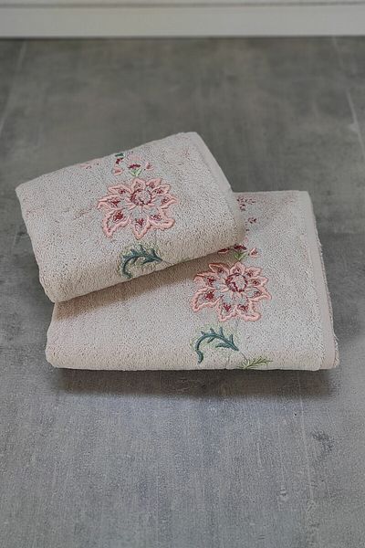 Sevim Tivoli 2-Piece Embroidered Floral Towel Set - Bamboo Julia Cappuccino