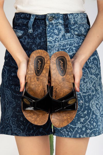 Slipcat Women's Non-Slip Street Beach Bathroom Summer Casual Slippers