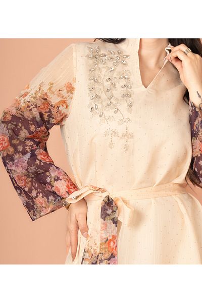 IKKXA Floral Belted Embroidery Jalabiya