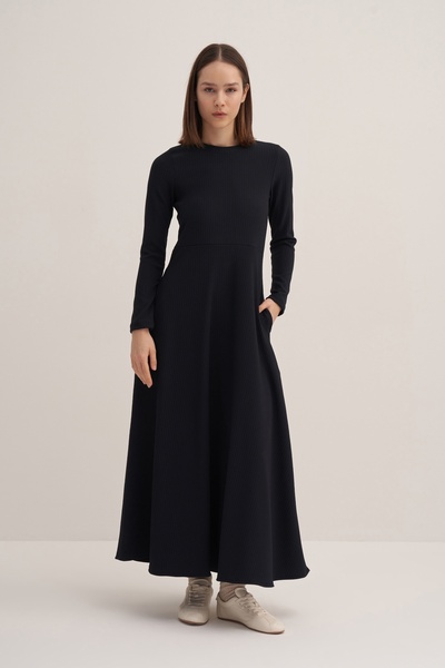 EBU Prive Γυναικείο πλεκτό φόρεμα με ρίγες σε μπλε ναυτικό