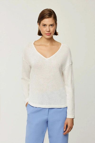 TENA Women's Ecru Long Sleeve V-Neck Blouse